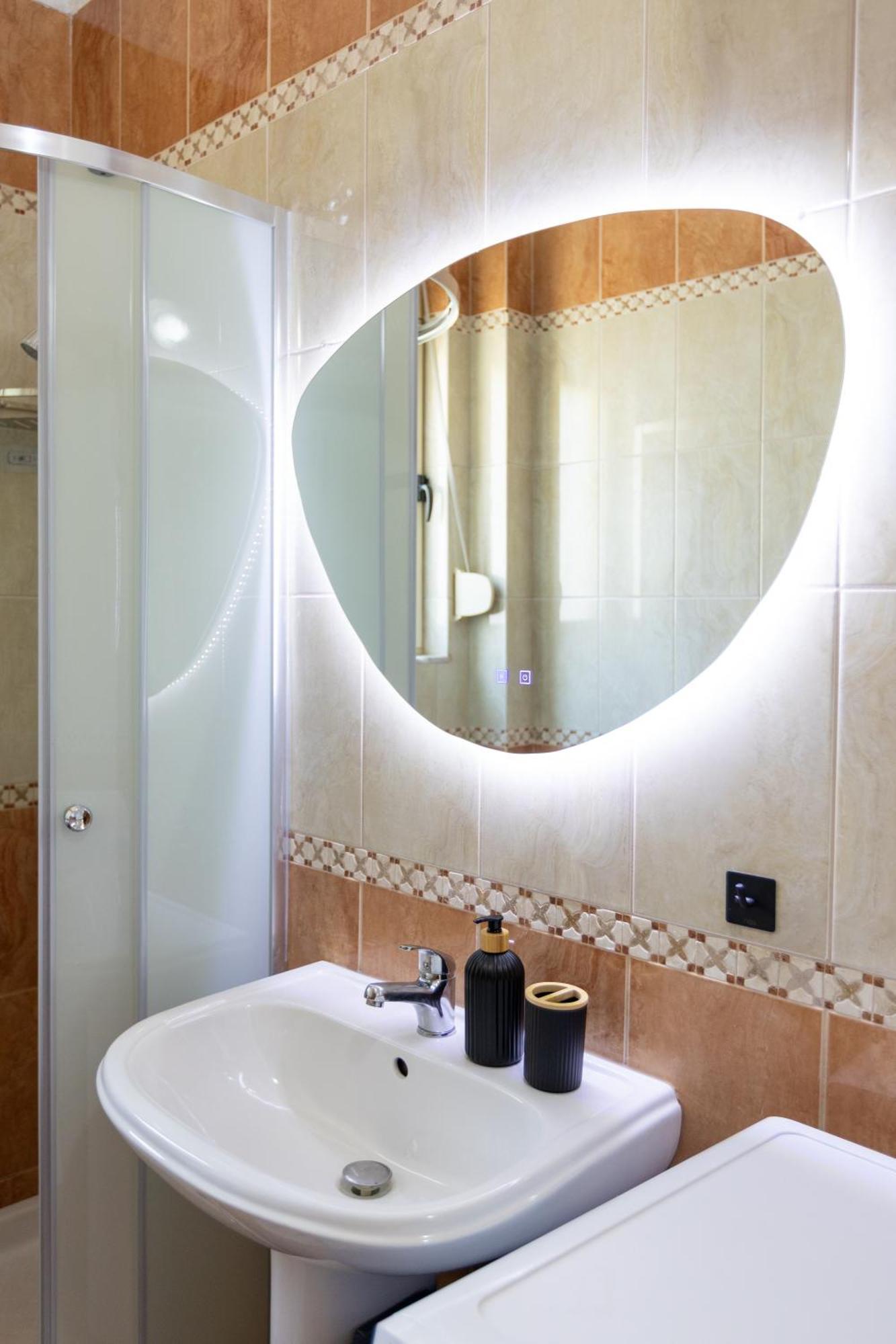 Da Vinci Apartment Vlorë Εξωτερικό φωτογραφία